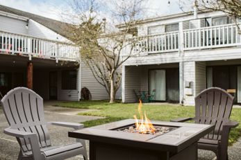 Friday Harbor Suites