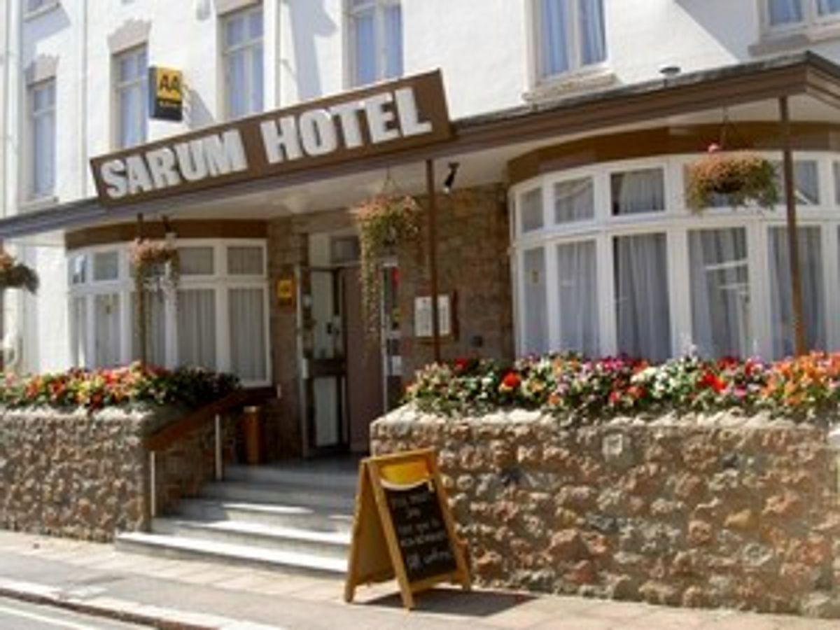 Sarum hotel jersey 2025