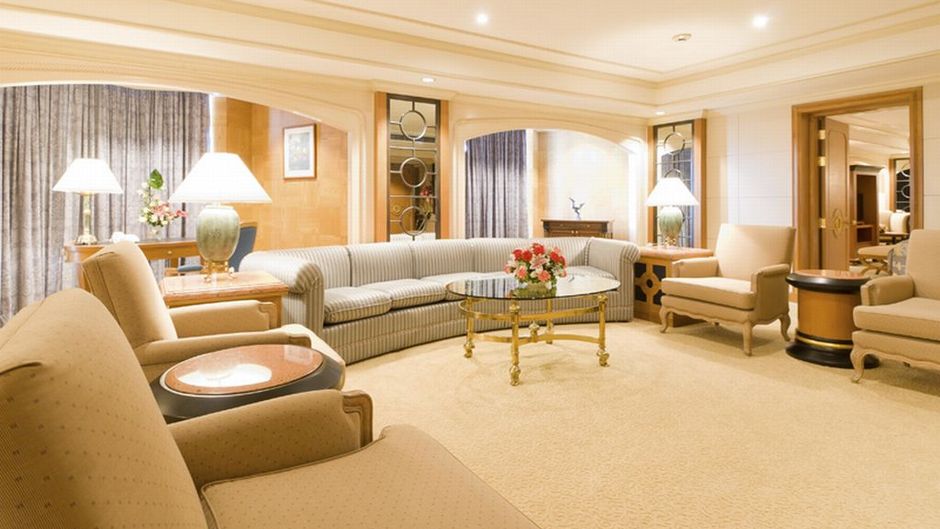 The Montien Riverside Hotel Suite