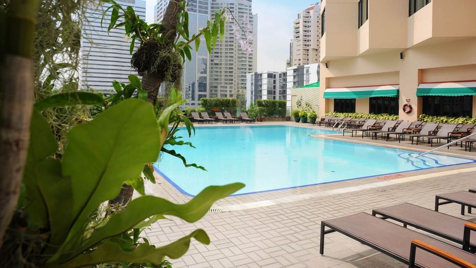 Rembrandt Hotel Bangkok Pool
