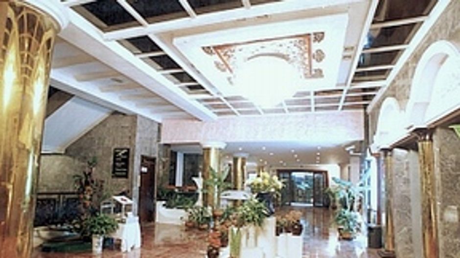 Century Riverside Hotel Hue Lobby