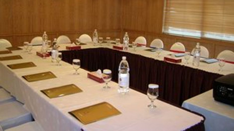 Imperial Suites Hotel Meeting