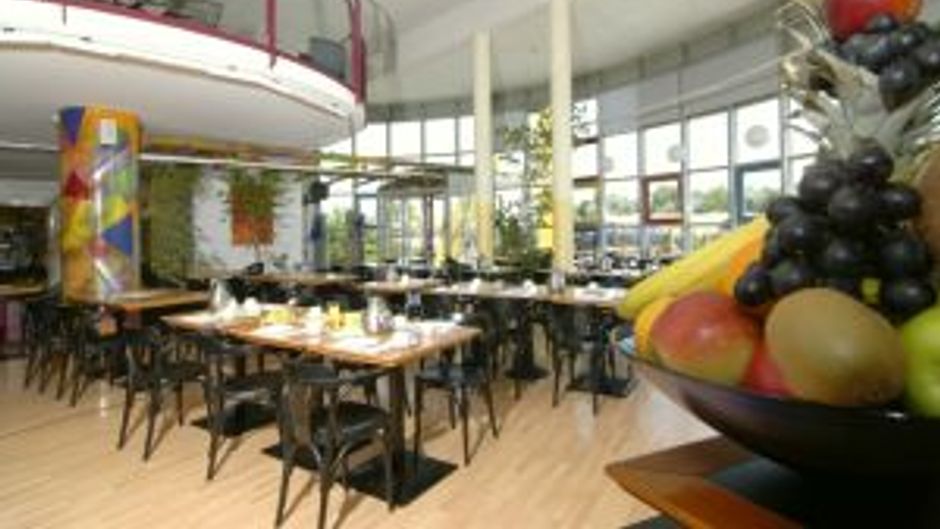 LifeHotel Vienna Airport Lobby
