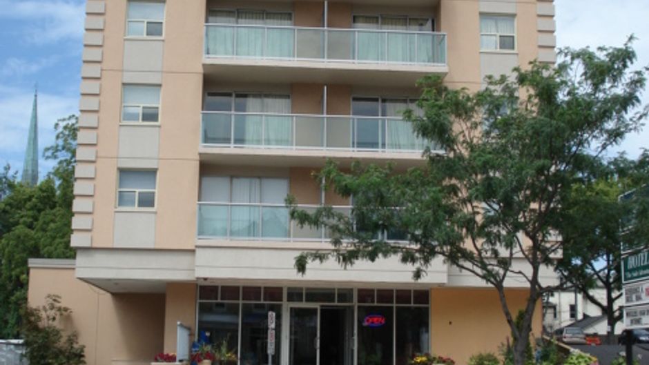London Executive Suites Hotel Exterior