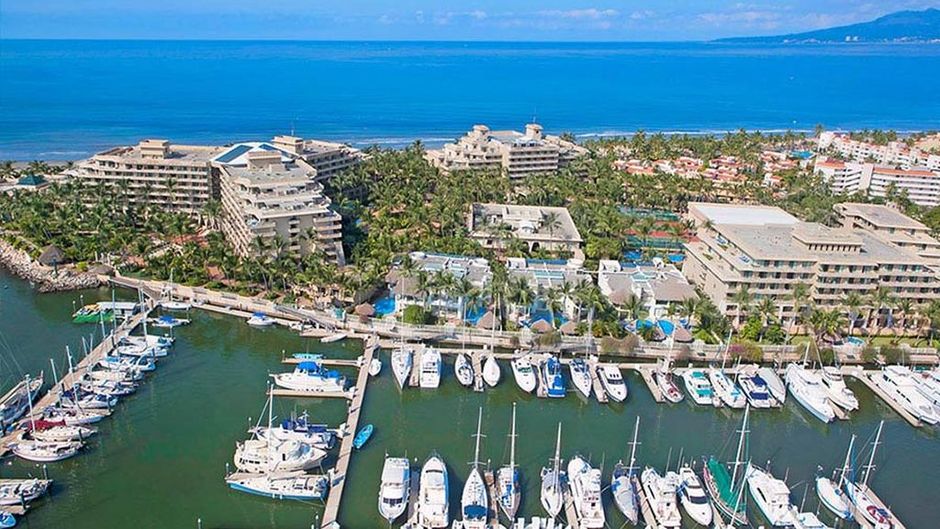Paradise Village Beach Resort & Spa Exterior
