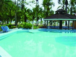Las Palmas Beach Resort