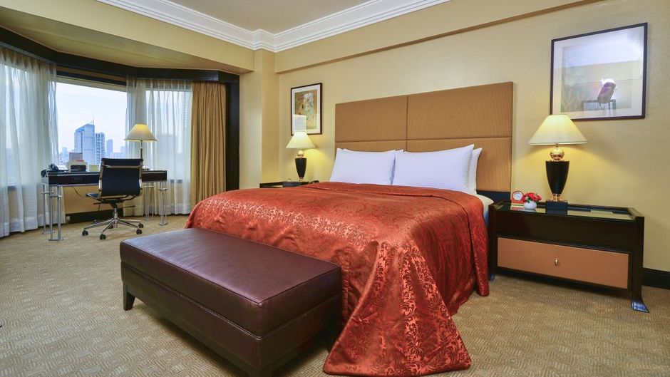 Diamond Hotel Philippines Suite