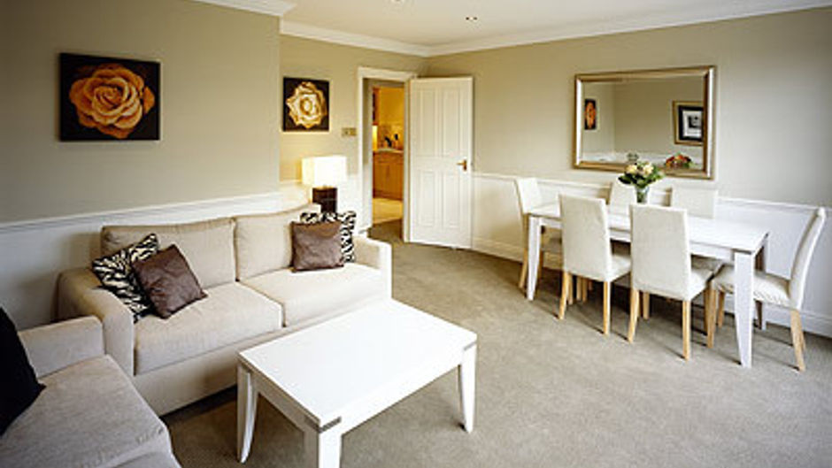 Collingham Serviced Apartments Suite