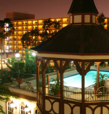 Anaheim Camelot Inn & Suites