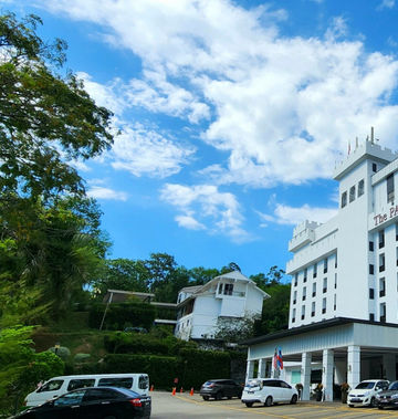 The Palace Hotel