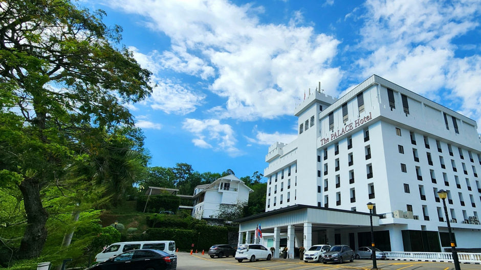 The Palace Hotel Exterior