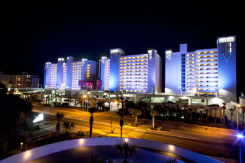 Crown Reef Resort