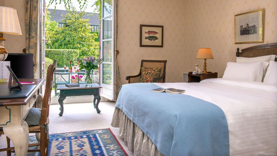 Le Manoir de Gressy Room