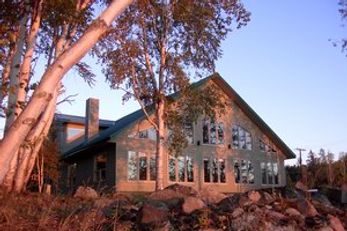 White Water Inn & Waterfront Lodge