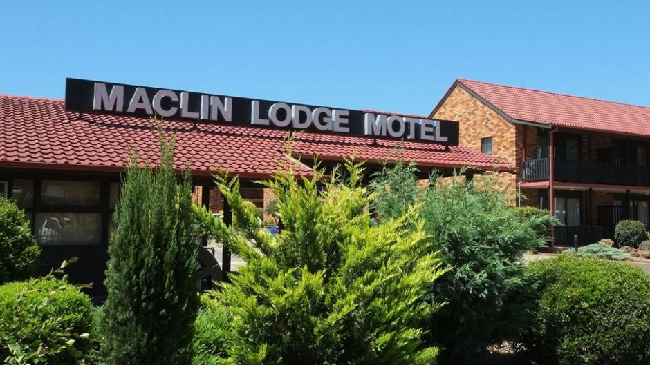 Maclin Lodge Exterior