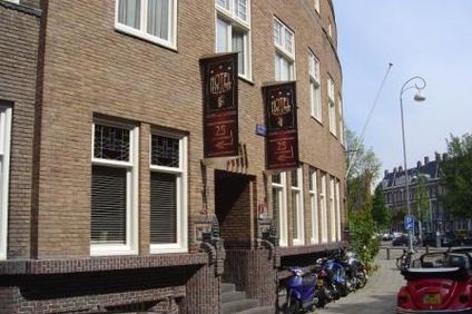 De Bedstee Capsule  Hotel