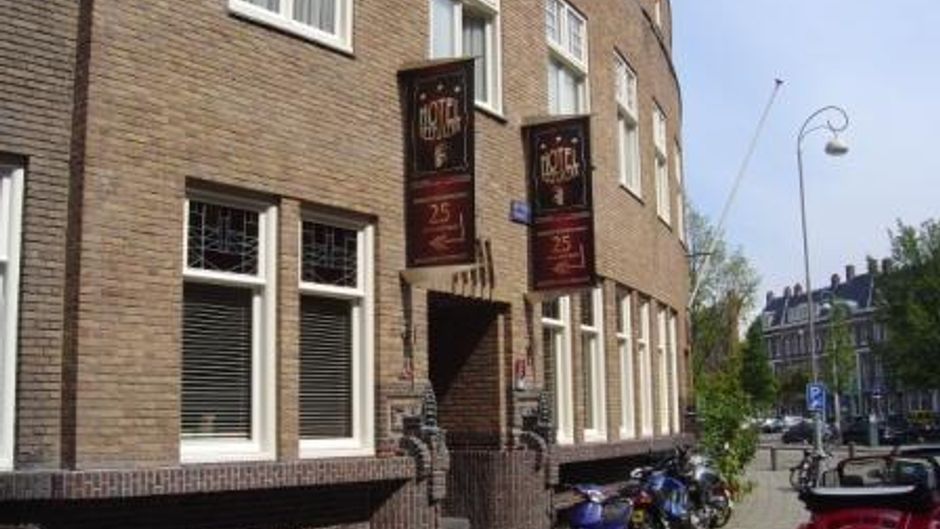 De Bedstee Capsule  Hotel Exterior