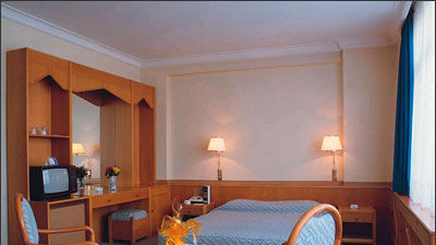 Aden Hotel