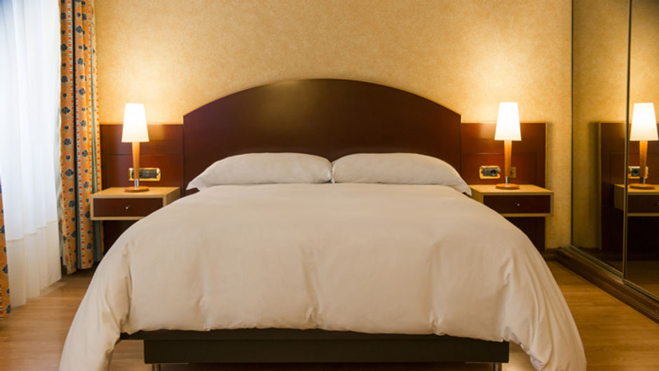 Internacional Hotel Room