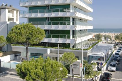 Club House Hotel