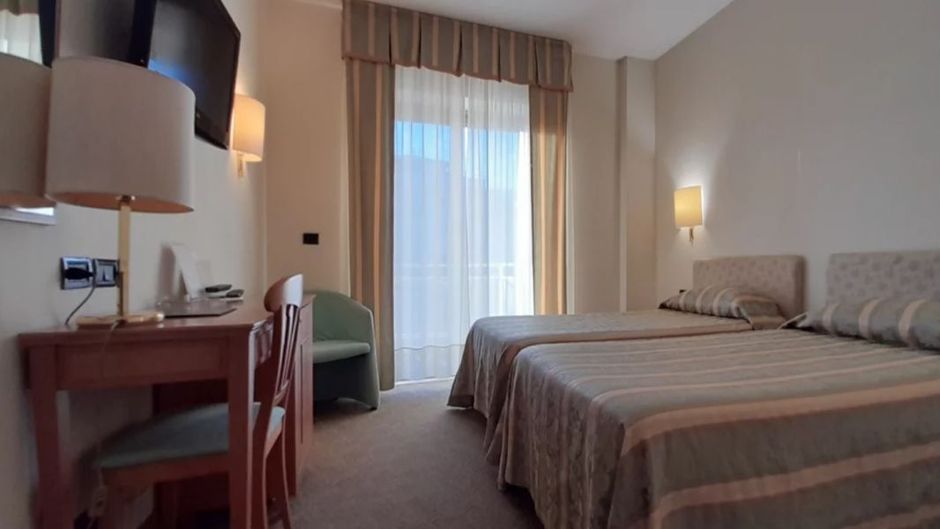 Savant Hotel Room