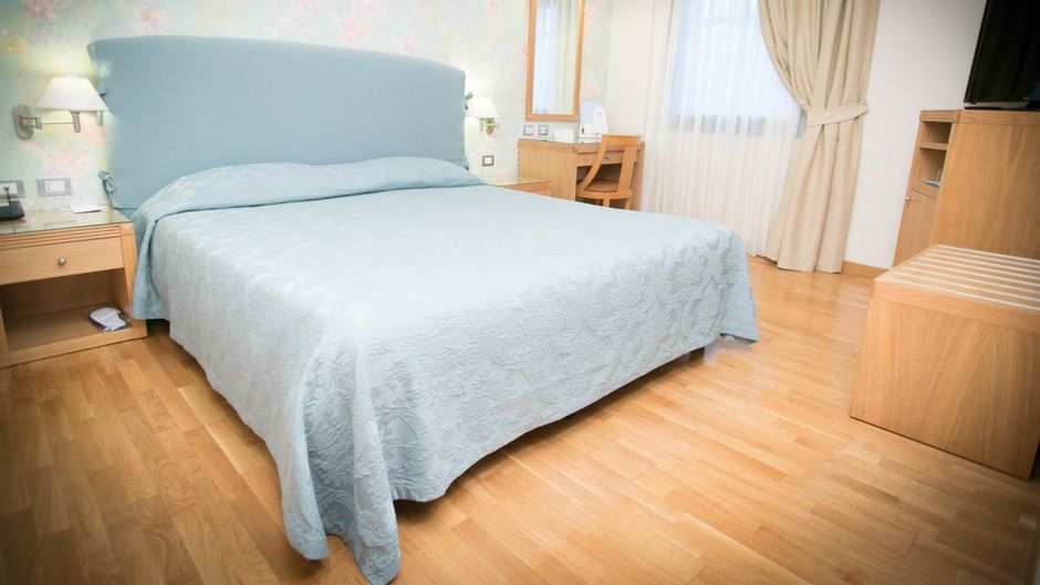 Hotel Touring Carpi Room