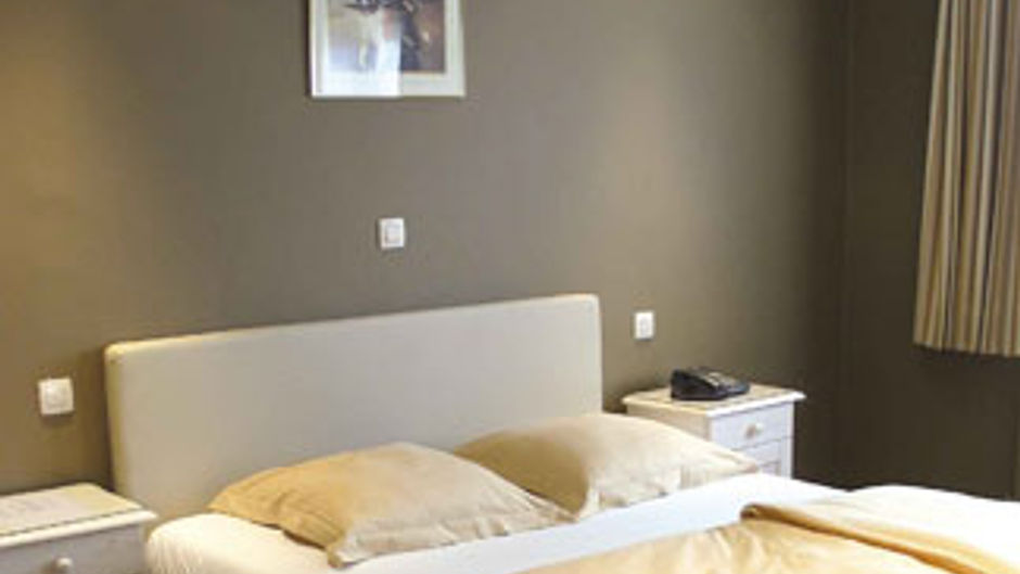 Amaryllis Hotel Room