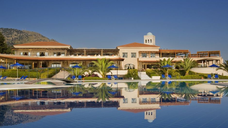 Pilot Beach Resort Exterior