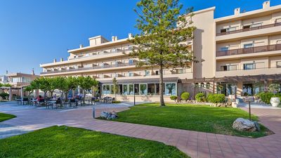 Santa Marina Beach Hotel