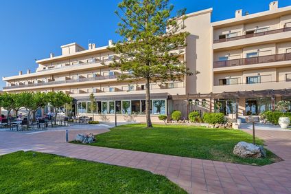 Santa Marina Beach Hotel