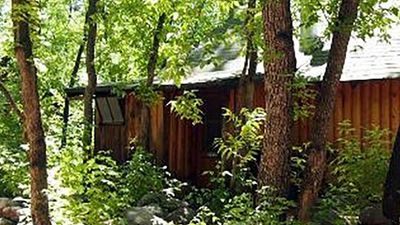 Christopher Creek Lodge