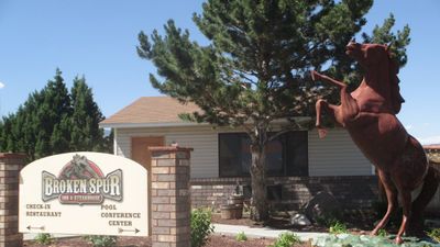 Broken Spur Inn & Steakhouse