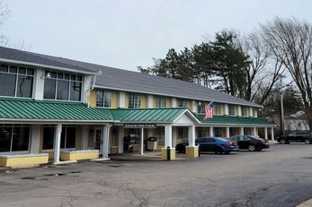 Surrey Inn Hotel