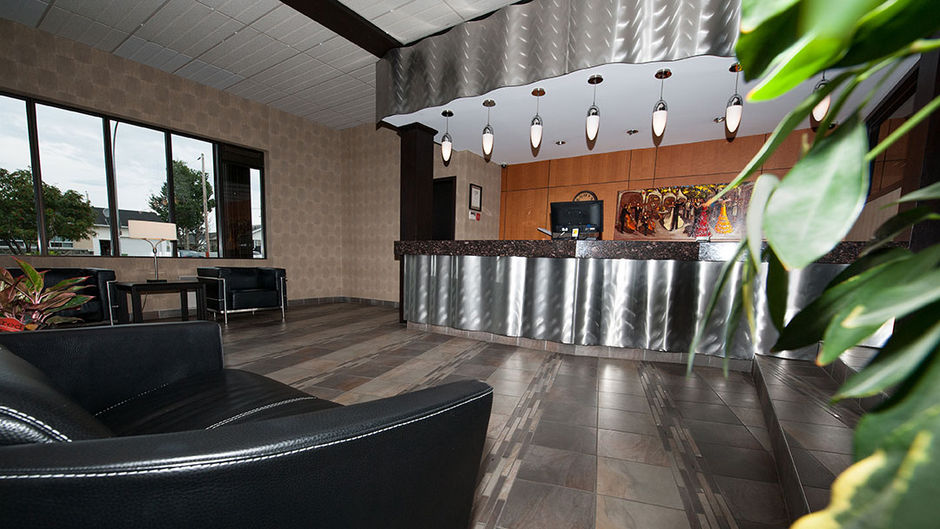 Hotel Motel Hauterive Lobby