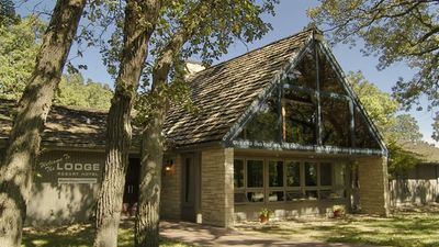 Lodge Resort Hotel