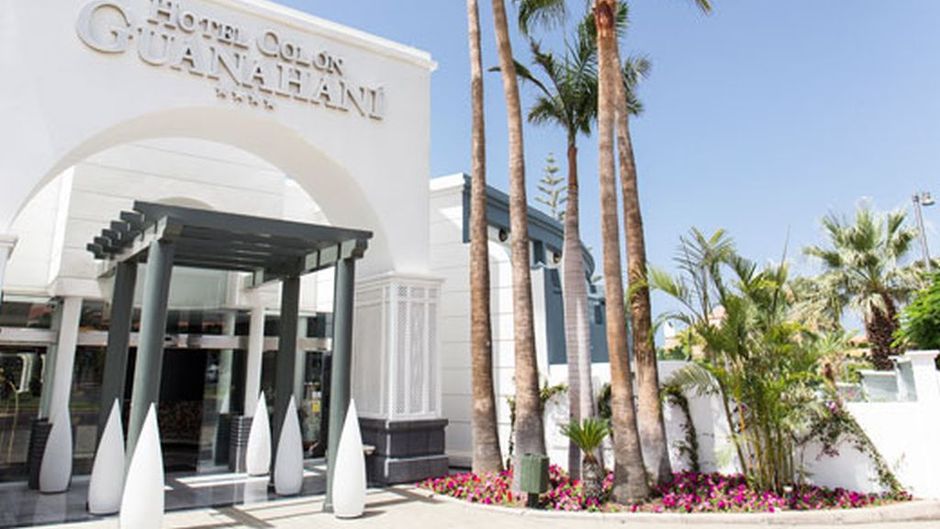 Hotel Colon Guanahani Exterior