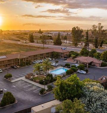 Edgewater Inn Reedley
