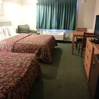 Country Inn & Suites Bakersfield