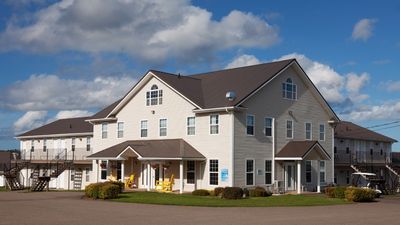 Brackley Beach North Winds Inn & Suites