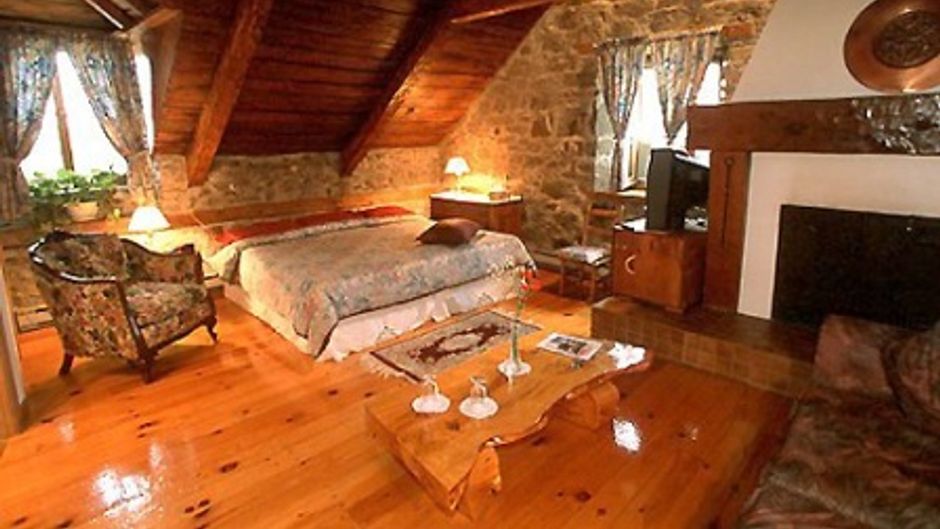 Auberge Baker Room