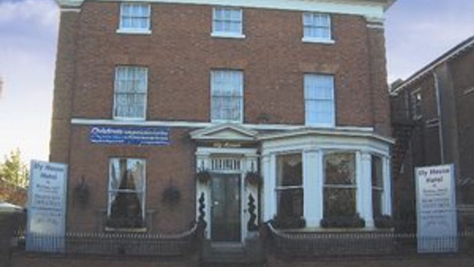 Ely House Hotel Exterior