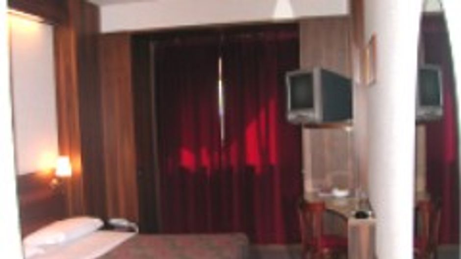 Alexander Hotel Room