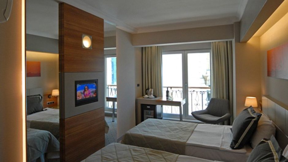Klas Hotel Room