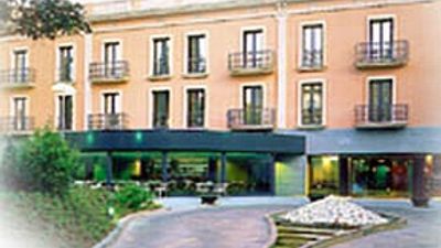Hotel Vila De Caldes