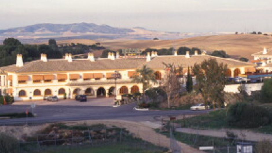 La Cueva Park Exterior