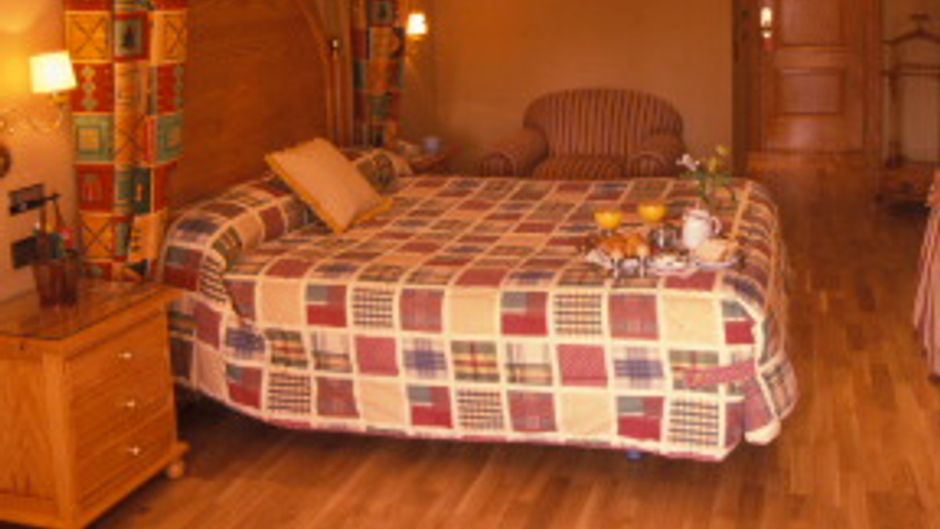 La Cueva Park Room