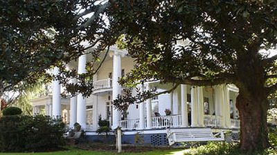 Breeden Inn, Cottages & Retreat B&B