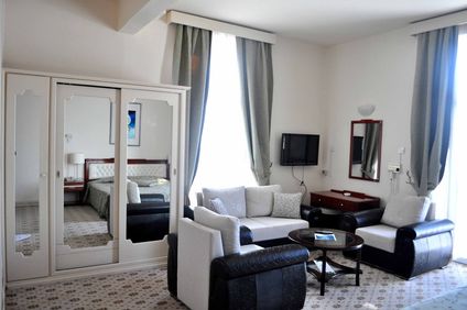 Dome Hotel