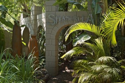 Shangri-La Country Hotel