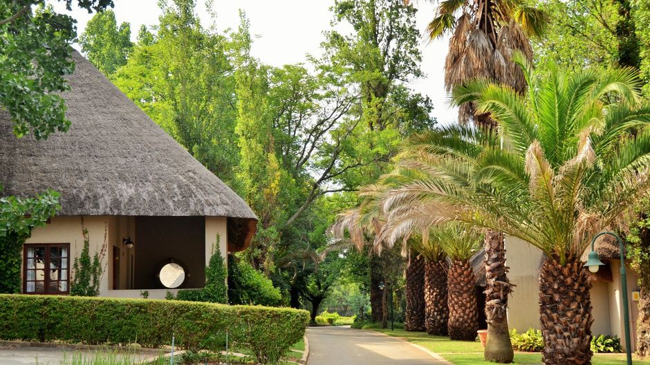 Valley Lodge & Spa Exterior